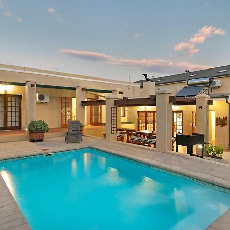 J'S Audacious Living Montagu Self Catering公寓 外观 照片