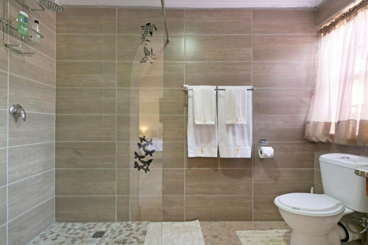 J'S Audacious Living Montagu Self Catering公寓 外观 照片